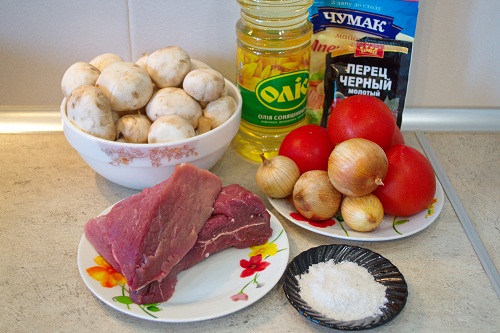 свинина с грибами и помидорами рецепт